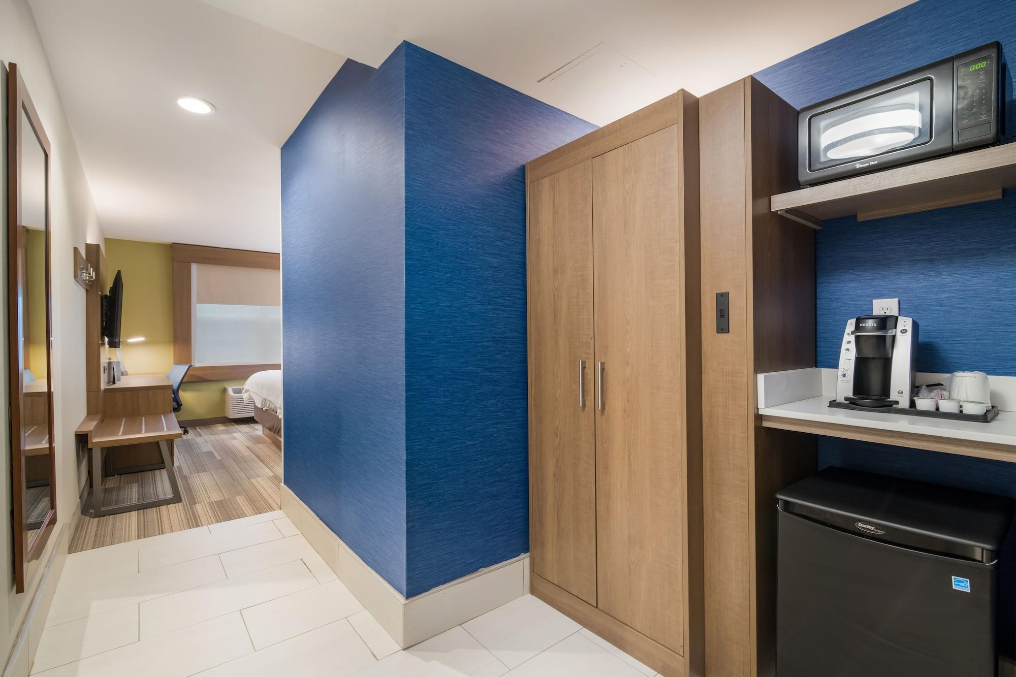 Holiday Inn Express - Plymouth By Ihg מראה חיצוני תמונה