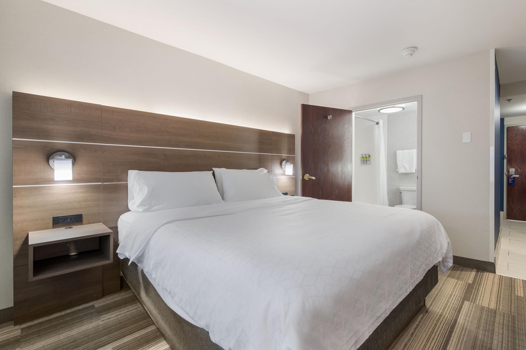 Holiday Inn Express - Plymouth By Ihg מראה חיצוני תמונה
