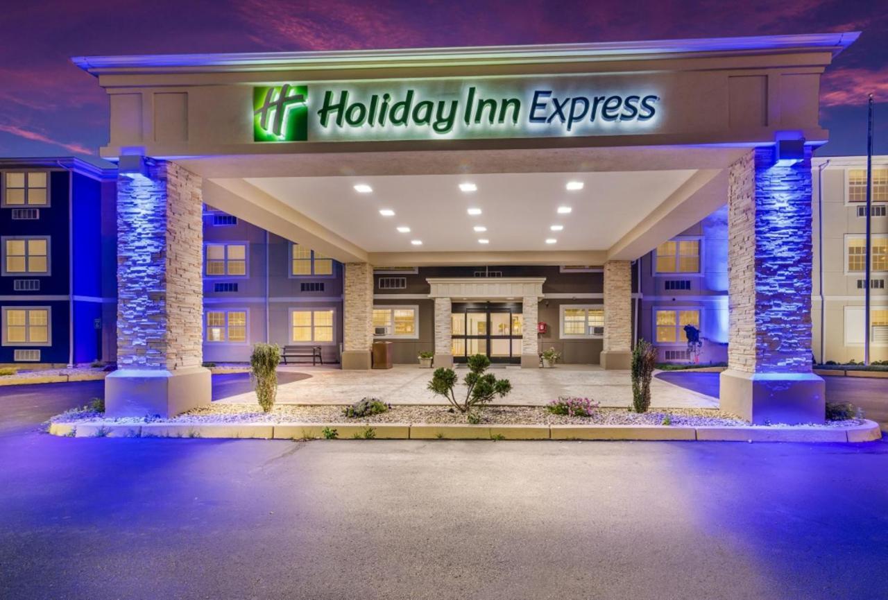 Holiday Inn Express - Plymouth By Ihg מראה חיצוני תמונה