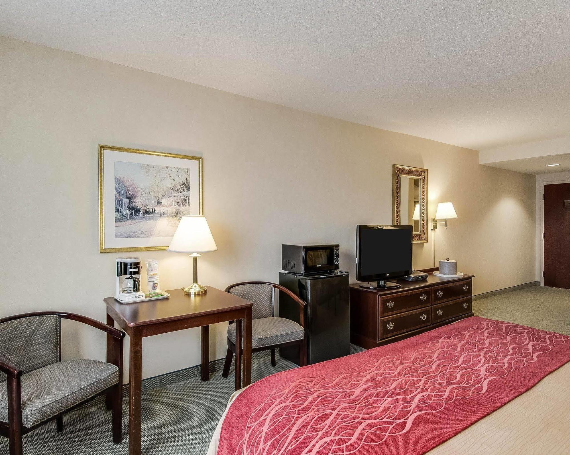 Holiday Inn Express - Plymouth By Ihg מראה חיצוני תמונה